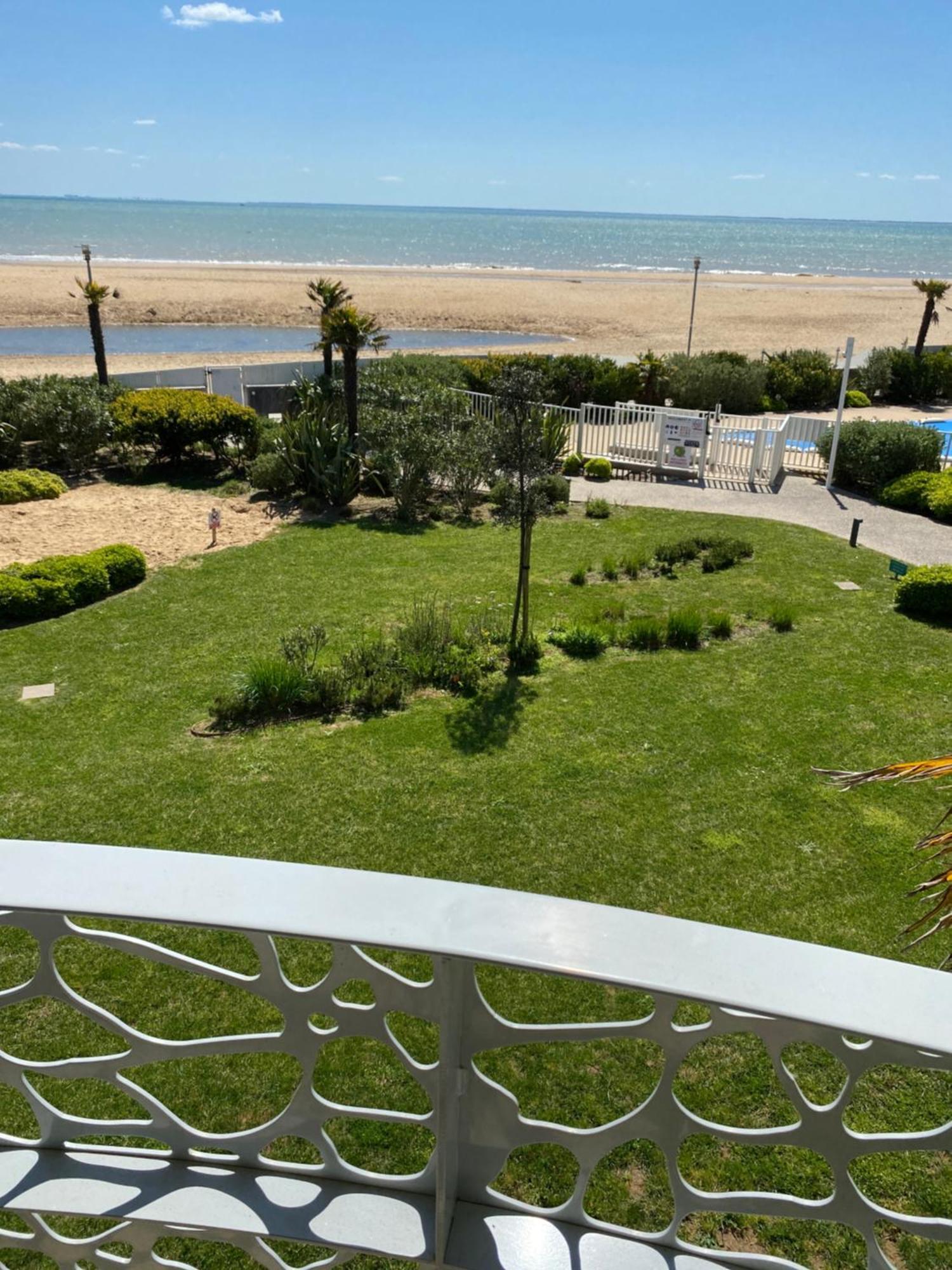 Appartamento Le Rêve, les pieds dans l'eau, face à l'Ile de Ré La Tranche-sur-Mer Esterno foto